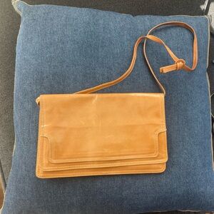 Bottega Veneta vintage Camel Leather  and satin Interior